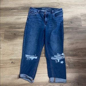 NWOT American Eagle Mom Jeans